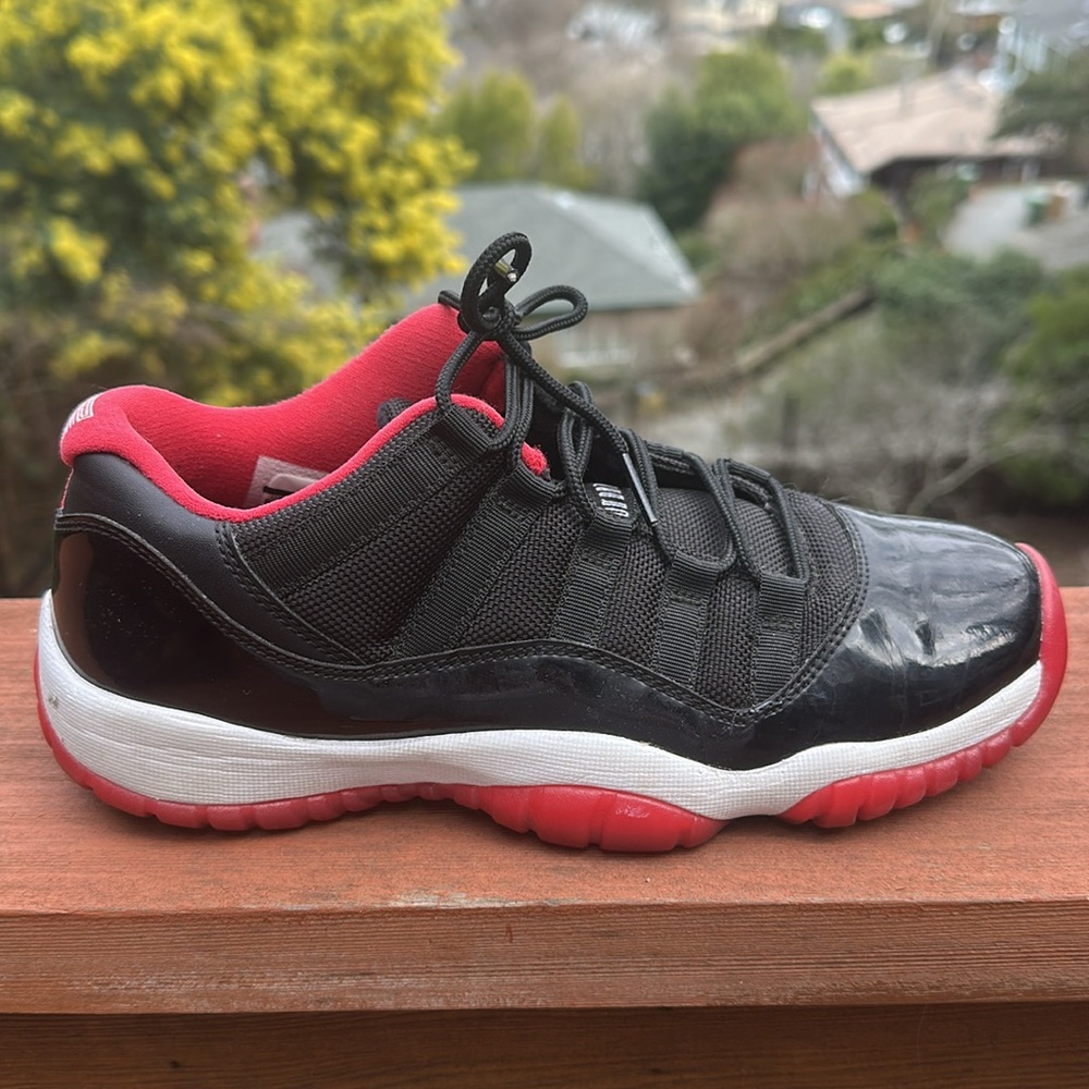 Air Jordan 11 Retro Low BG ' Bred' Black/ True Red-White Size 6.5Y